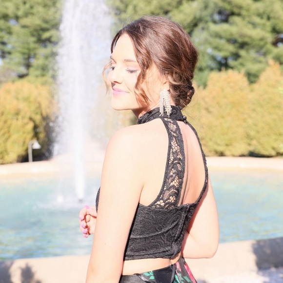 prom dress - Picture 3 of 5